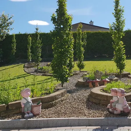 Cherville Bed and Breakfast *